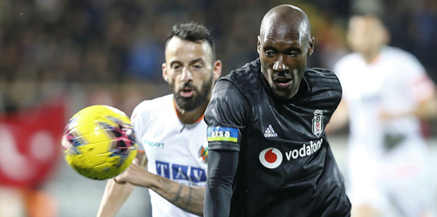 Atiba sahanın içinde olmalı!