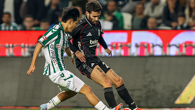 Rafa Silva'nın Menajerinden Açıklama: "Futbolu Bırakmayı Düşünmüyoruz"