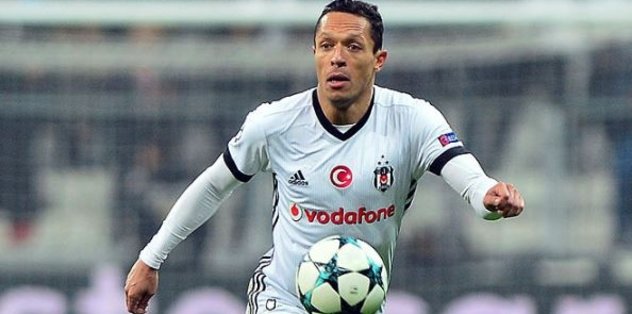 Başkan resmen açıkladı! Adriano transferi...