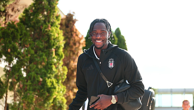 Beşiktaş kafilesi Lausanne maçı için İsviçre'ye geldi