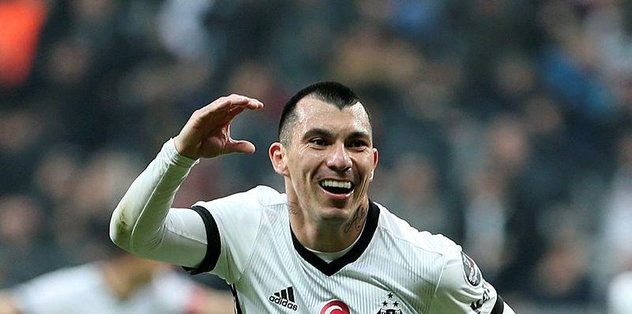 Beşiktaş Medel için 4 milyon euroyu reddetti
