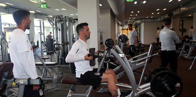 Beşiktaş salonda çalıştı