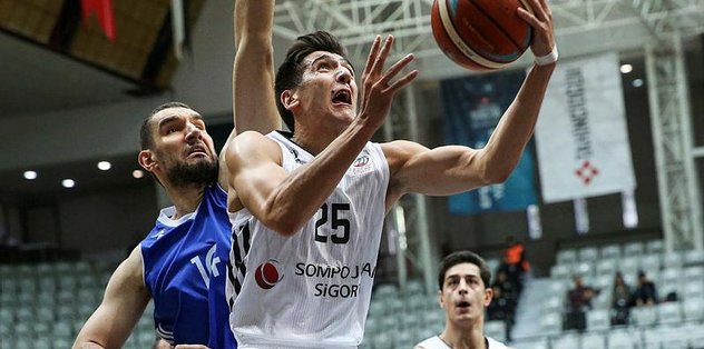 Beşiktaş Sompo Japan, Yunanistan deplasmanında