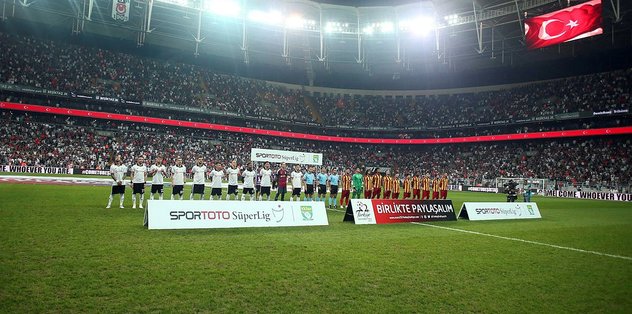 Beşiktaş taraftarından protesto!