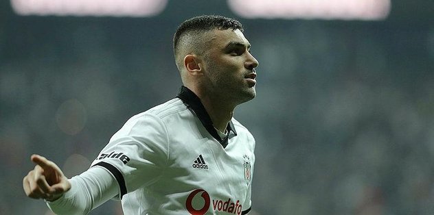 Beşiktaş'ın yeni kaptanı Burak Yılmaz