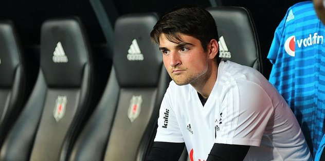 Beşiktaş'ta gençler bir yere gitmiyor