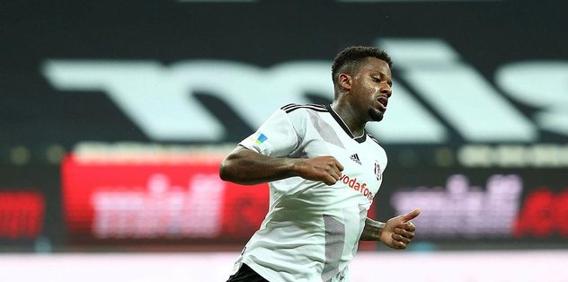 Beşiktaş'ta Kevin-Prince Boateng ve Jeremain Lens sakatlık geçirdi