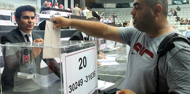 Beşiktaş'ta olağanüstü seçimli genel kurul başladı