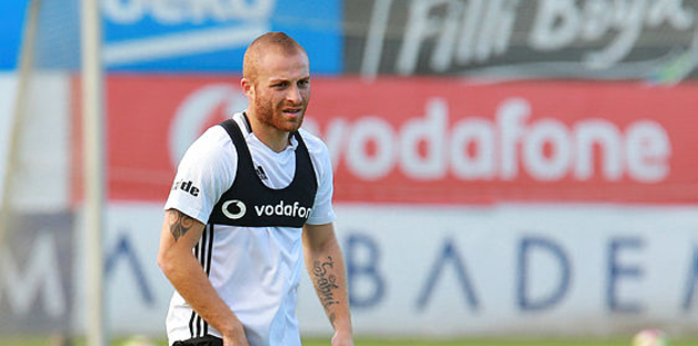 Beşiktaş'ta Sergen Yalçın istedi Gökhan Töre geri dönüyor!