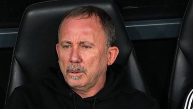 Beşiktaş ve Fenerbahçe Maçında Sergen Yalçın Kırmızı Kart Gördü