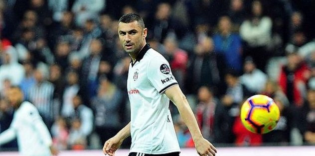 Burak Yılmaz’a hem destek hem protesto