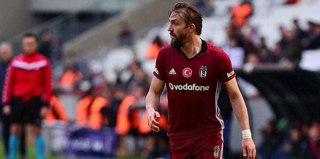 Caner Erkin geri döndü!
