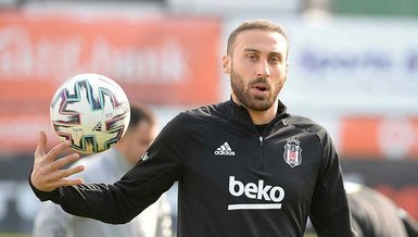 Cenk Tosun derbide sahada