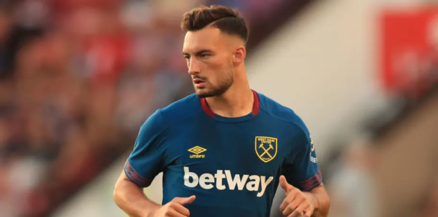 Beşiktaş'a Premier Lig'den Karadağlı sol bek!