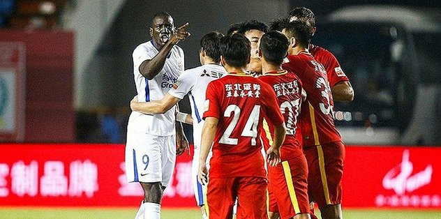 Demba Ba'ya ırkçılık cezasız kalmadı