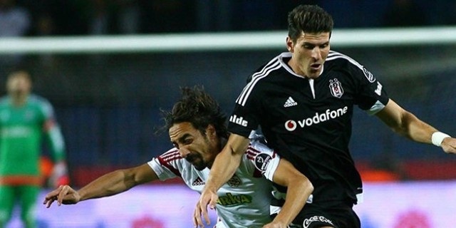 Gomez Resmen Bombaladı