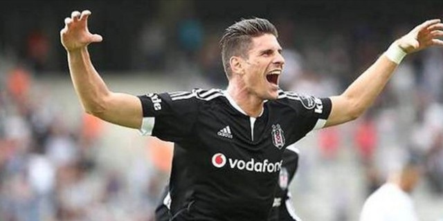 Ne de olsa Süper Mario Gomez