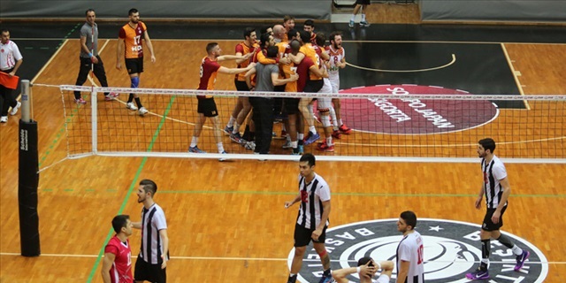 DERBİ! Beşiktaş 1-3 Galatasaray