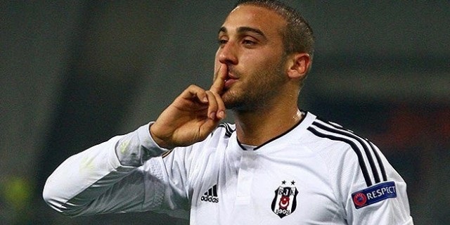 Portekiz devinden Cenk'e kanca geldi.