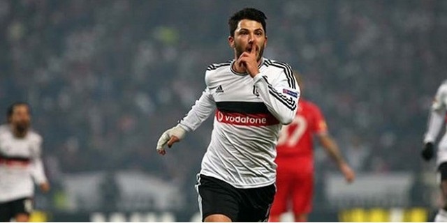 Tolgay dünya evine giriyor