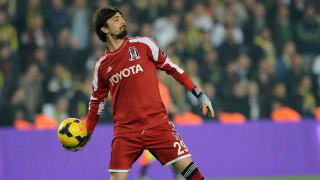 Beşiktaş’ın 29 numarası Tolga Zengin 