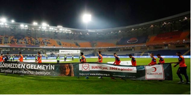 Üç maç daha Başakşehir'de