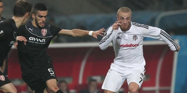 Gökhan ve Necip forma uğruna