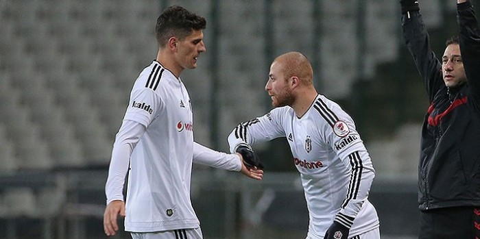 Beşiktaş için Gomez başka Töre başka