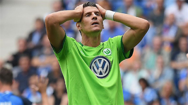 Mario Gomez kendini rezil etti