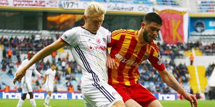 Andreas Beck kendini aştı!