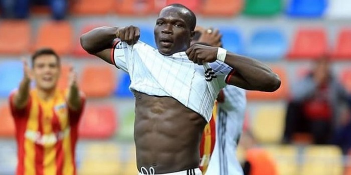 Aboubakar sahadayken Beşiktaş...