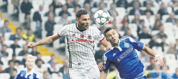 Beşiktaş Tosic için harekete geçti!