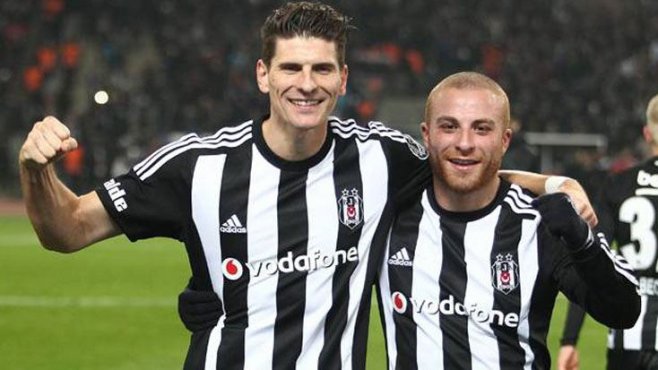 Gökhan Töre ve Mario Gomez dönüyor!