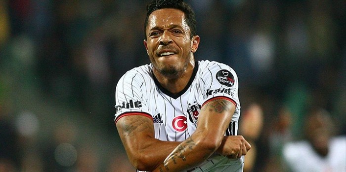 Adriano'ya PFDK'dan ceza gelebilir!
