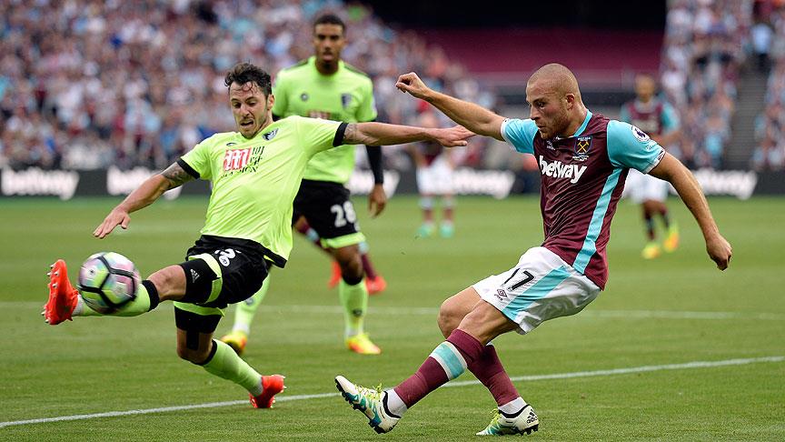 West Ham Taraftarlarından Gökhan Töre'ye Sert Sözler!
