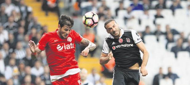 Beşiktaş Barcelona'yı Aratmadı!