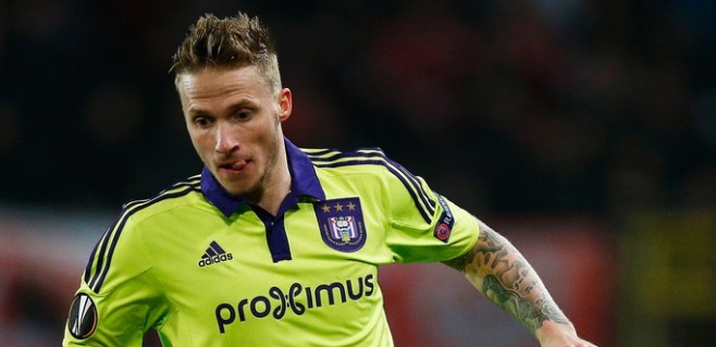 Beşiktaş'ta Caner Erkin'den sonra sol bek atağı!