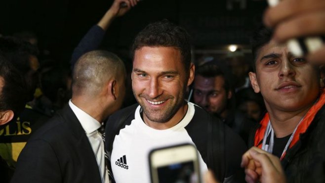 Beşiktaş'a Tosic Şoku!