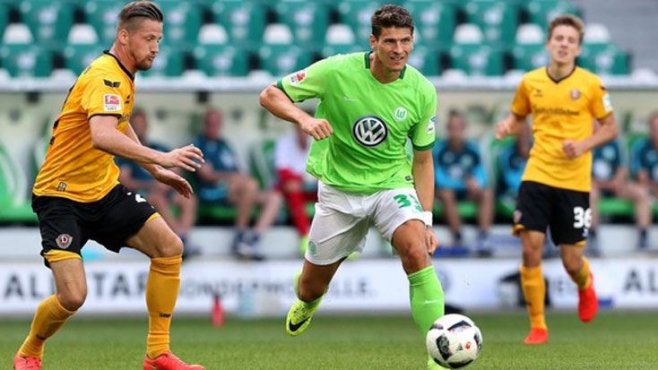 Mario Gomez'i şoke eden protesto!