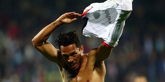 Adriano'dan Beşiktaş'ı heyecanlandıran açıklama