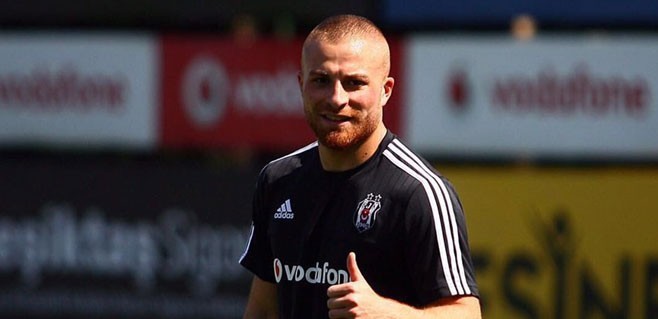 Gökhan Töre Beşiktaş'a geri dönüyor