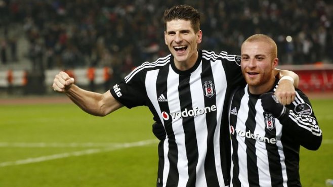 Gökhan Töre ve Mario Gomez dönüyor mu? Fikret Orman açıkladı!