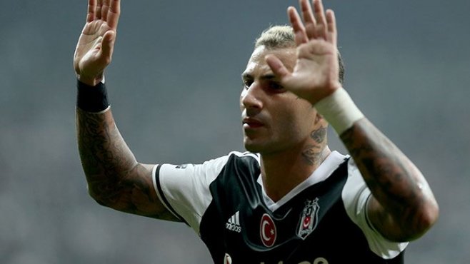 Sahne sırası Quaresma’da