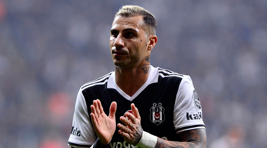 Ricardo Quaresma Durduralamıyor!