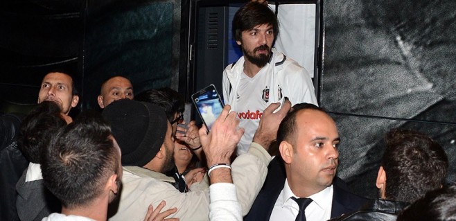 Tolga Zengin'den Beşiktaş taraftarına ilginç tepki!