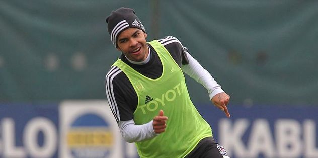 Dentinho Beşiktaş'a Müjdeyi Verdi!