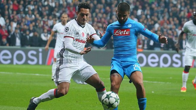 Beşiktaş'ta Adriano Tehlikesi!