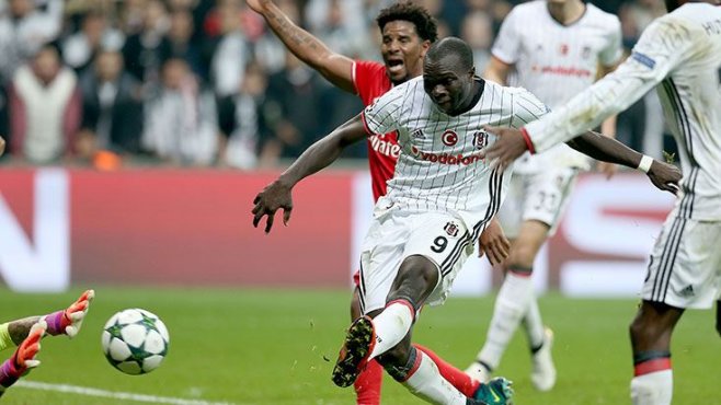 Aboubakar herkesin merak ettiği soruyu yanıtladı!