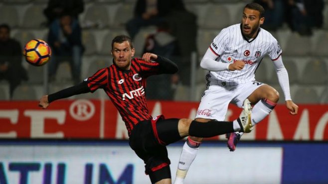 Cenk Tosun İçin Özel Müdahale!
