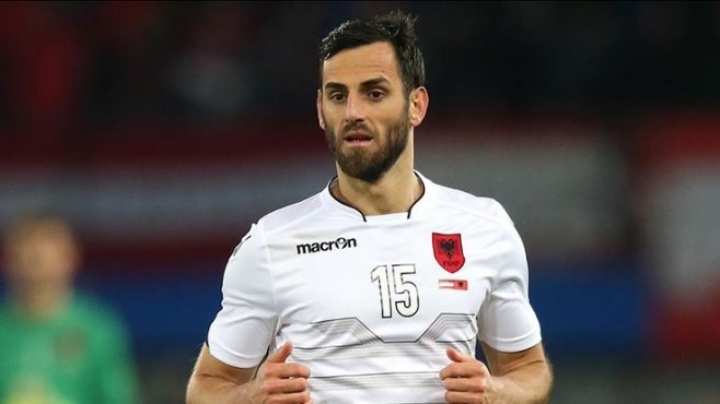 Beşiktaş ve Galatasaray yıldız oyuncu için savaşıyor!